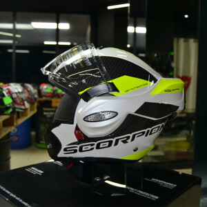 CASCO SCORPION EXO TECH EVO BLANCO/NEGRO/FLUOR