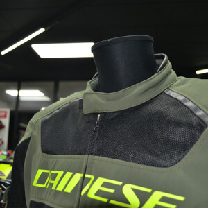 CHAQUETA DAINESE AIR FRAME 3 VERDE MILITAR/FLUOR